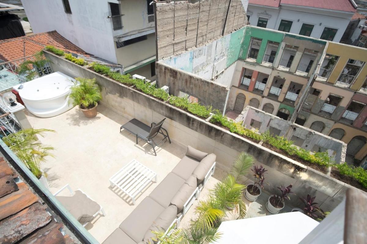 Aparthotel Amazinn Places Private Rooftop And Jacuzzi Ix